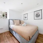 Bnbnova - 2Br With Patio - Vauxhall & Waterloo
